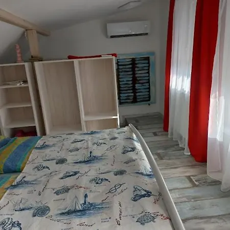 Boathouse With Sauna And Salt Apartment Balatonlelle